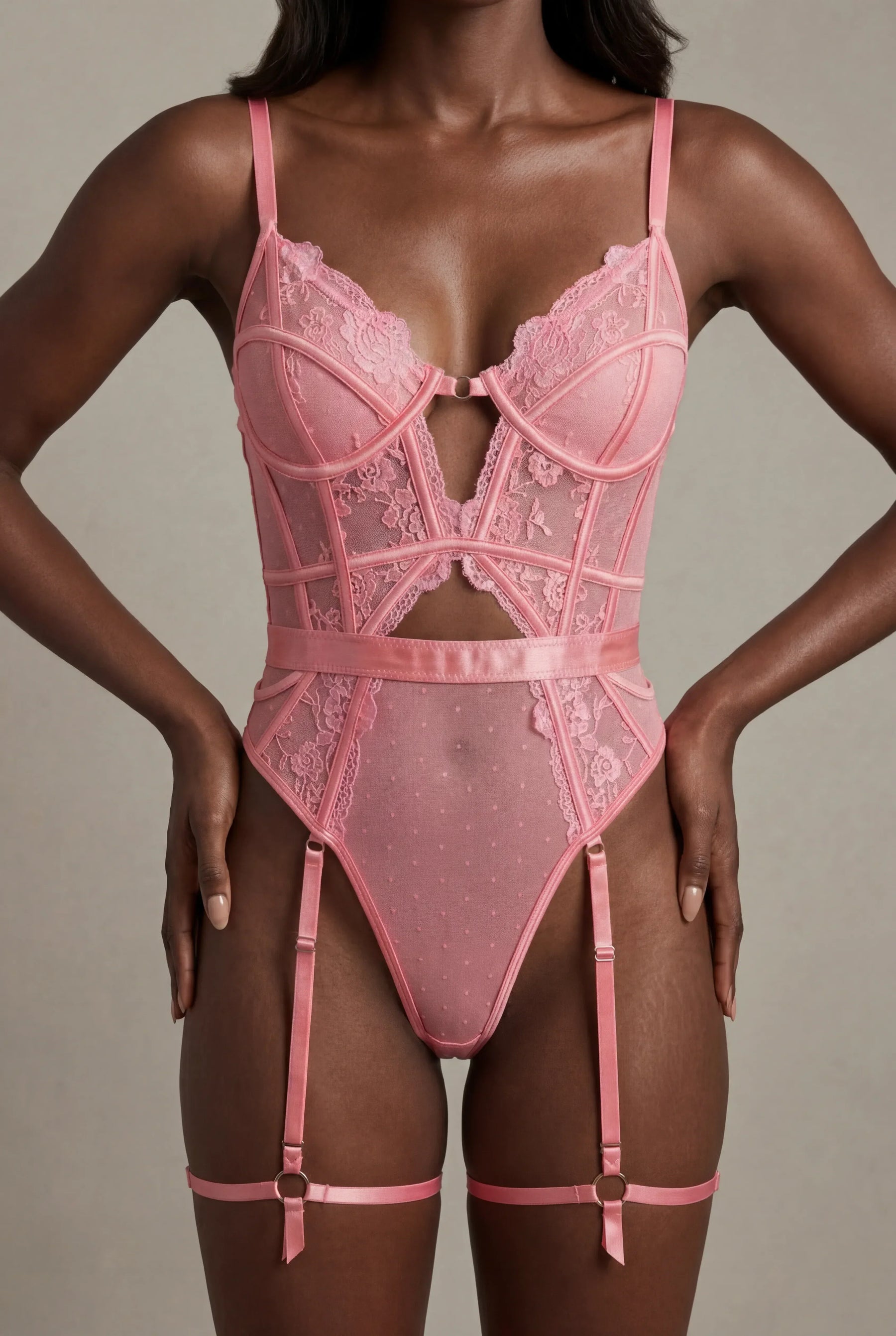 Body en dentelle avec tour de cuisses - AUDACE Rose